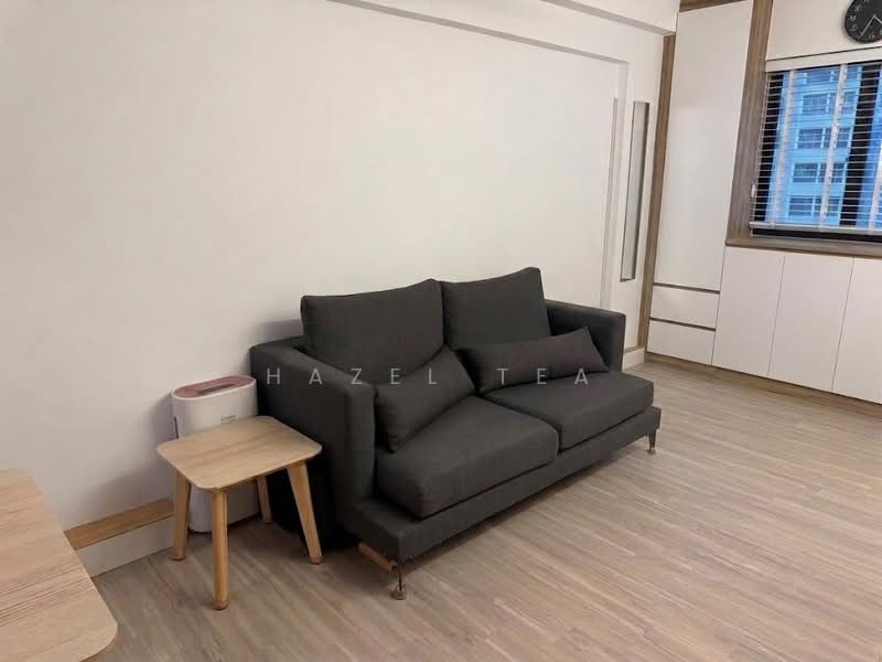 156 Ang Mo Kio Avenue 4, 156 Ang Mo Kio Avenue 4, 2 Bedrooms, 732 sqft, HDB Flat For Sale, by Hazel Tea, 500201067 - Living Room - PropertyGuru.com.sg