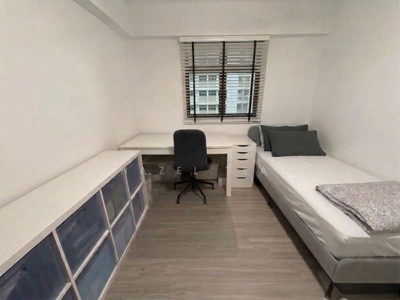 156 Ang Mo Kio Avenue 4, 156 Ang Mo Kio Avenue 4, 2 Bedrooms, 732 sqft, HDB Flat For Sale, by Hazel Tea, 500201067 - Bedroom - PropertyGuru.com.sg