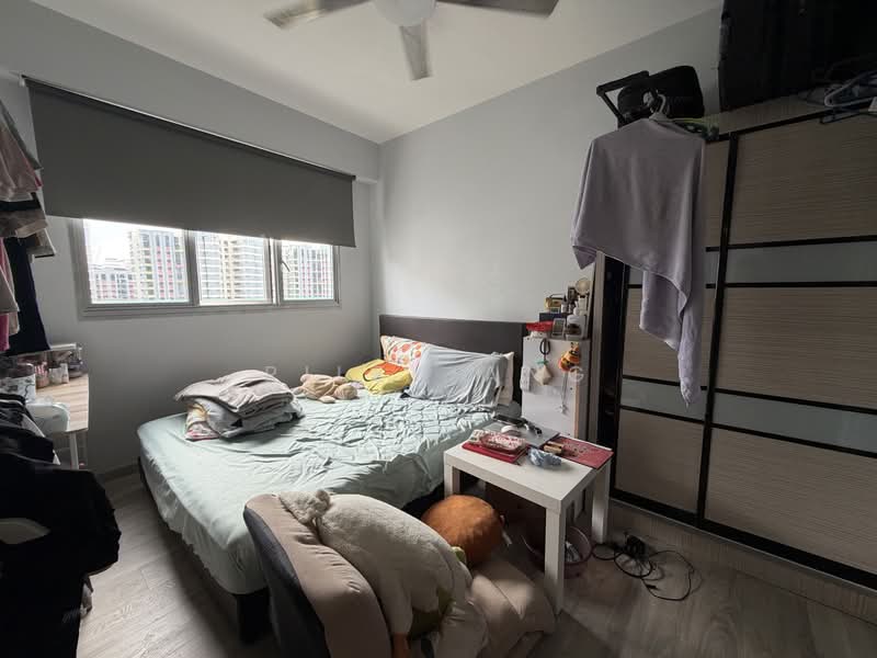 694A Woodlands Drive 62, 694A Woodlands Drive 62, 2 Bedrooms, 732 sqft, HDB Flat For Sale, by Riley Ang, 500201073 - Bedroom - PropertyGuru.com.sg