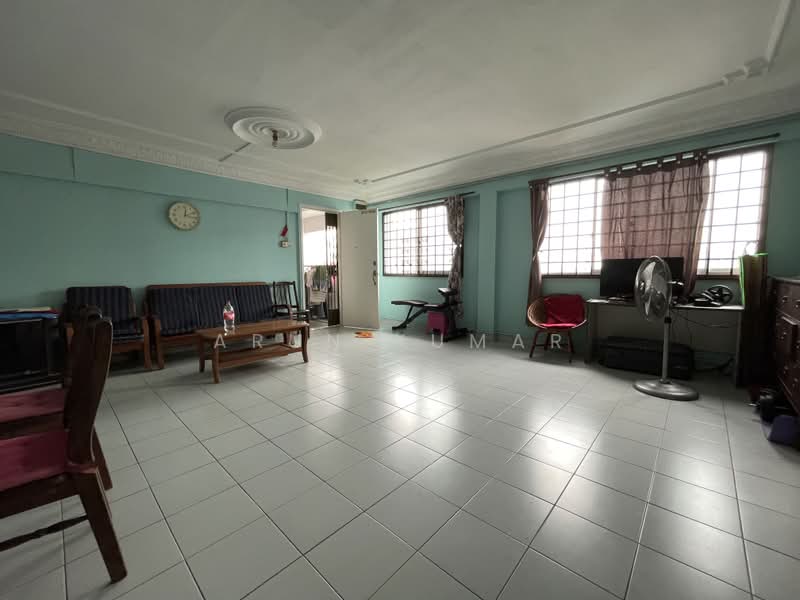 427 Yishun Avenue 11, 427 Yishun Avenue 11, 3 Bedrooms, 1,119 sqft, HDB Flat For Rent, by Arun Kumar, 500201096 - Living Room - PropertyGuru.com.sg