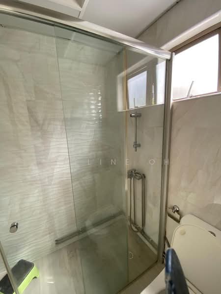 Buona Vista Gardens, 2 Zehnder Road, 3 Bedrooms, 1,281 sqft, Condominium For Rent, by Adeline Oh, 500201098 - Bathroom - PropertyGuru.com.sg