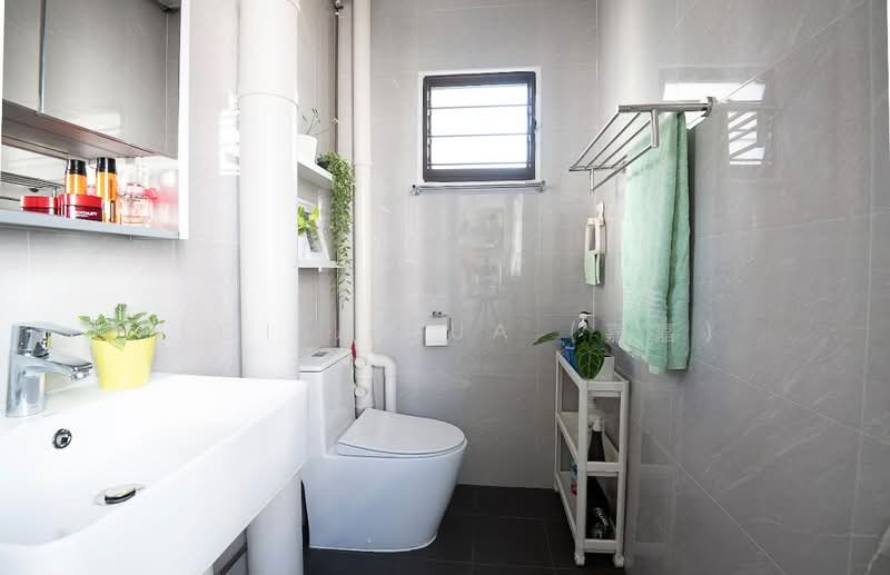 142 Petir Road, 142 Petir Road, 2 Bedrooms, 786 sqft, HDB Flat For Sale, by Aloisa Lua (嘉嘉), 500201099 - Bathroom - PropertyGuru.com.sg