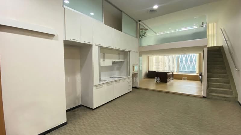 The Central, 12 Eu Tong Sen Street, 1 Bedroom, 635 sqft, Condominium For Rent, by Eric Chan 陳鴻運, 500201100 - Eric Chan 9188 2127 - PropertyGuru.com.sg