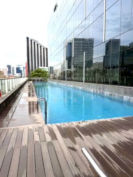 The Central, 12 Eu Tong Sen Street, 1 Bedroom, 635 sqft, Condominium For Rent, by Eric Chan 陳鴻運, 500201100 - Exterior - PropertyGuru.com.sg