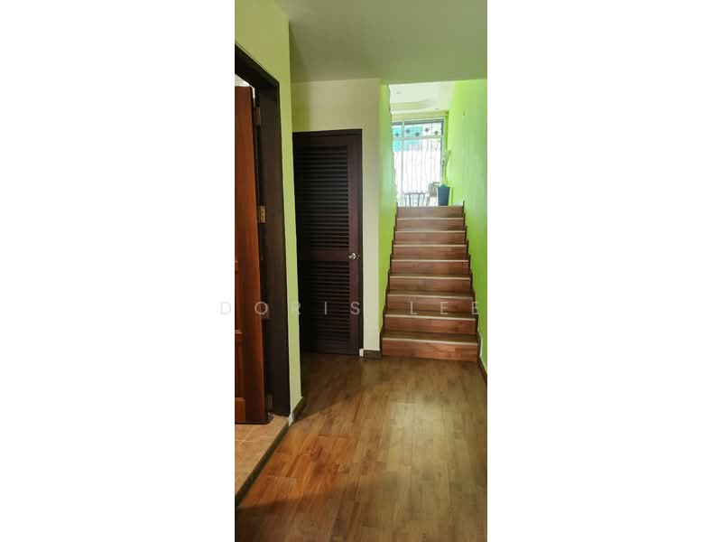 JALAN RIMAU, JALAN RIMAU, 3 Bedrooms, 3,000 sqft, Terraced House For Rent, by Doris Lee, 500201114 - main entrance - PropertyGuru.com.sg