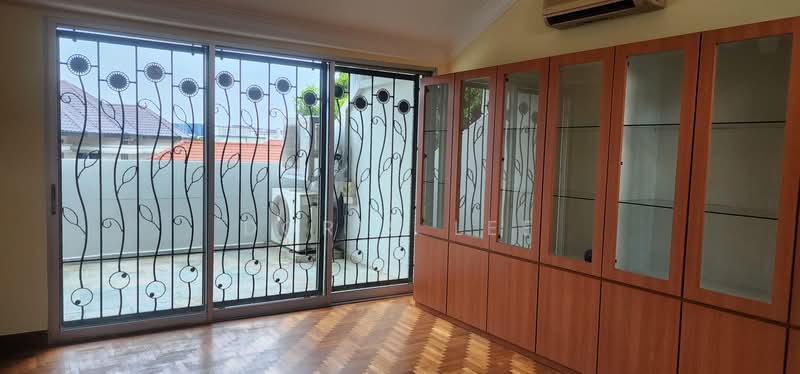 JALAN RIMAU, JALAN RIMAU, 3 Bedrooms, 3,000 sqft, Terraced House For Rent, by Doris Lee, 500201114 - attic - PropertyGuru.com.sg