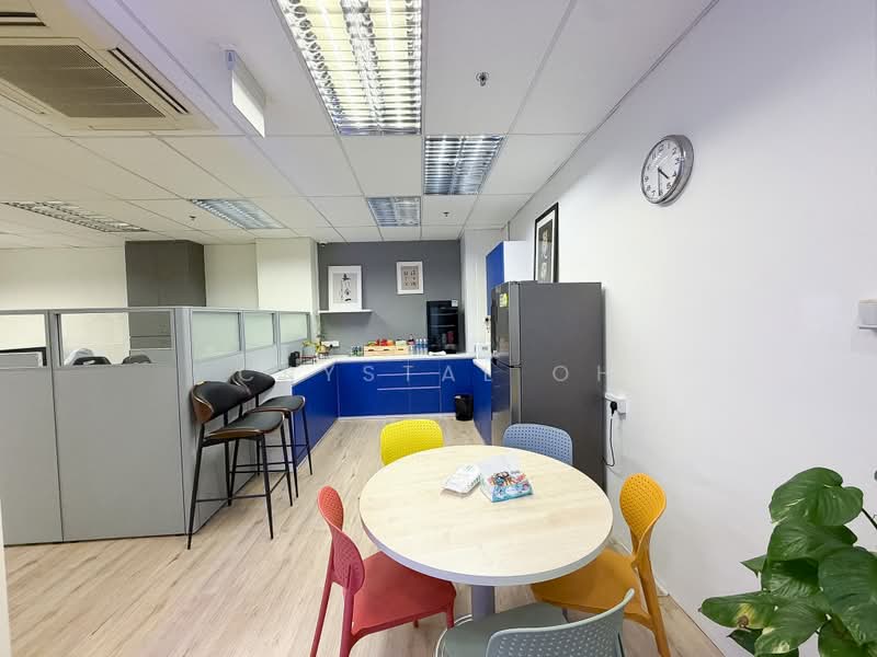 Woodlands 11, 11 Woodlands Close, 1,900 sqft, Light Industrial (B1) For Rent, by Crystal Oh, 500201121 - Kitchen - CommercialGuru.com.sg