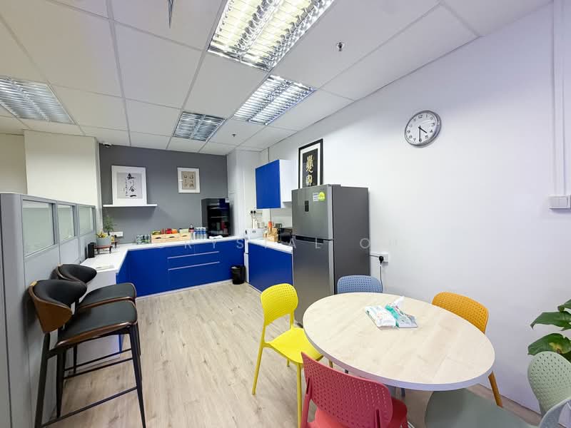 Woodlands 11, 11 Woodlands Close, 1,900 sqft, Light Industrial (B1) For Rent, by Crystal Oh, 500201121 - Kitchen - CommercialGuru.com.sg
