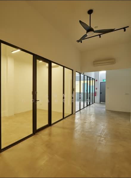 Well-Located Commercial Shop Near Mustafa Centre, Farrer Park / Serangoon Rd, 1,340 sqft, Shop / Shophouse For Rent, by Anand Ganesan, 500201128 - Interior - CommercialGuru.com.sg