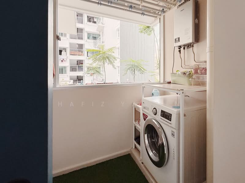 805B Keat Hong Close, 805B Keat Hong Close, Dairy Farm / Bukit Panjang / Choa Chu Kang, 3 Bedrooms, 1,216 sqft, HDB Flat For Sale, by Hafiz Yassin, 500201137 - Balcony - PropertyGuru.com.sg