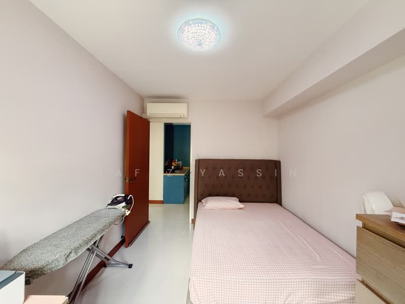 805B Keat Hong Close, 805B Keat Hong Close, Dairy Farm / Bukit Panjang / Choa Chu Kang, 3 Bedrooms, 1,216 sqft, HDB Flat For Sale, by Hafiz Yassin, 500201137 - Bedroom - PropertyGuru.com.sg
