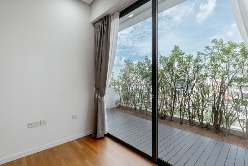 The Interlace, 190 Depot Road, 2 Bedrooms, 1,313 sqft, Condominium For Sale, by Jenny Ren, 500201140 - Balcony - PropertyGuru.com.sg