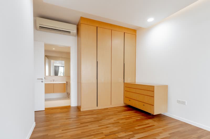 The Interlace, 190 Depot Road, 2 Bedrooms, 1,313 sqft, Condominium For Sale, by Jenny Ren, 500201140 - Master Bedroom - PropertyGuru.com.sg