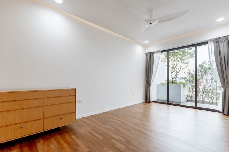 The Interlace, 190 Depot Road, 2 Bedrooms, 1,313 sqft, Condominium For Sale, by Jenny Ren, 500201140 - Master Bedroom - PropertyGuru.com.sg