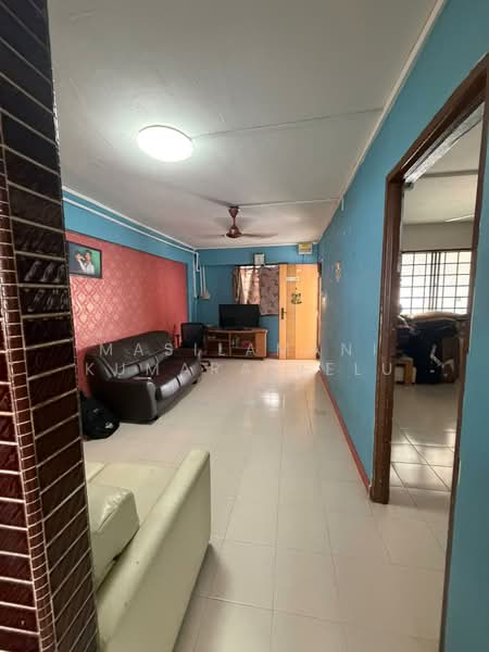252 Bukit Batok East Avenue 5, 252 Bukit Batok East Avenue 5, 2 Bedrooms, 721 sqft, HDB Flat For Sale, by Masilamani Kumara Velu, 500201142 - Living Room - PropertyGuru.com.sg