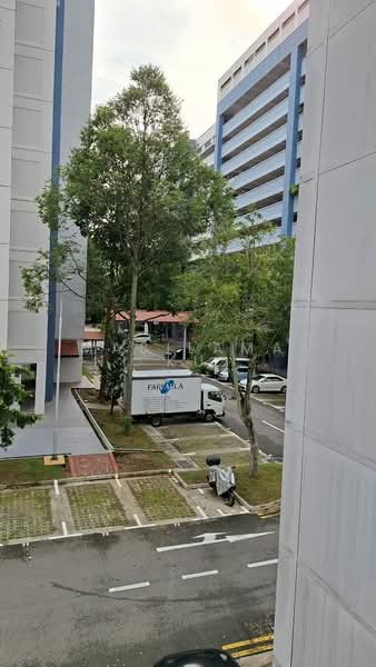 252 Bukit Batok East Avenue 5, 252 Bukit Batok East Avenue 5, Dairy Farm / Bukit Panjang / Choa Chu Kang, 2 Bedrooms, 721 sqft, HDB Flat For Sale, by Masilamani Kumara Velu, 500201142 - Exterior - PropertyGuru.com.sg