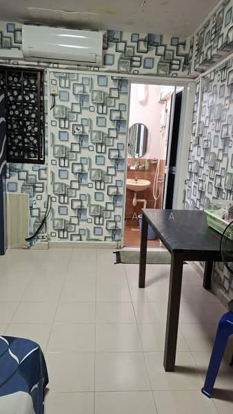 252 Bukit Batok East Avenue 5, 252 Bukit Batok East Avenue 5, Dairy Farm / Bukit Panjang / Choa Chu Kang, 2 Bedrooms, 721 sqft, HDB Flat For Sale, by Masilamani Kumara Velu, 500201142 - Interior - PropertyGuru.com.sg