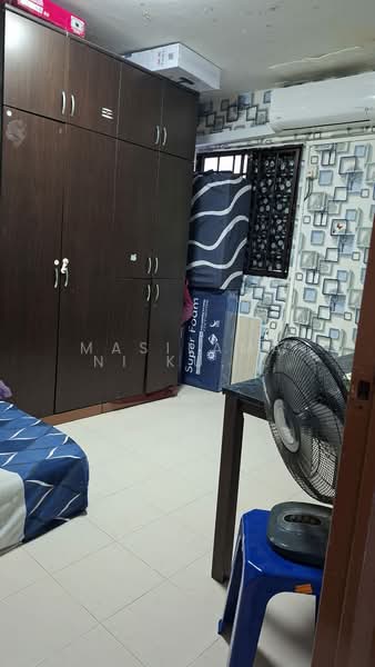252 Bukit Batok East Avenue 5, 252 Bukit Batok East Avenue 5, Dairy Farm / Bukit Panjang / Choa Chu Kang, 2 Bedrooms, 721 sqft, HDB Flat For Sale, by Masilamani Kumara Velu, 500201142 - common Bedroom - PropertyGuru.com.sg