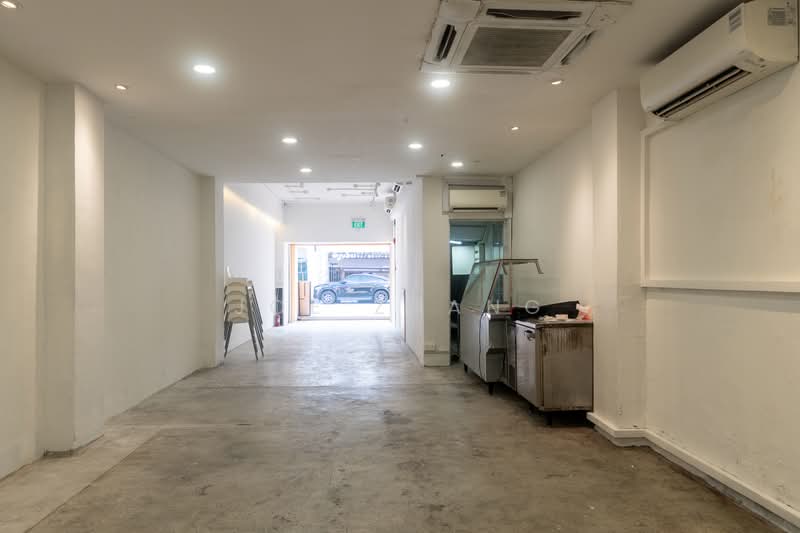 North Bridge Road, North Bridge Road, 1,500 sqft, Shop / Shophouse For Rent, by Joe Zhang, 500201146 - Entrance - CommercialGuru.com.sg