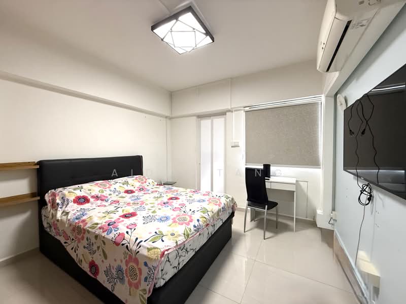 436 Woodlands Street 41, 436 Woodlands Street 41, 2 Bedrooms, 904 sqft, HDB Flat For Rent, by Aiden Tang, 500201150 - Bedroom - PropertyGuru.com.sg