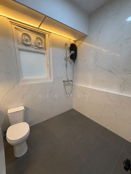 622A Tampines Avenue 12, 622A Tampines Avenue 12, 3 Bedrooms, 1,216 sqft, HDB Flat For Sale, by Ken Tan, 500201152 - Bathroom - PropertyGuru.com.sg
