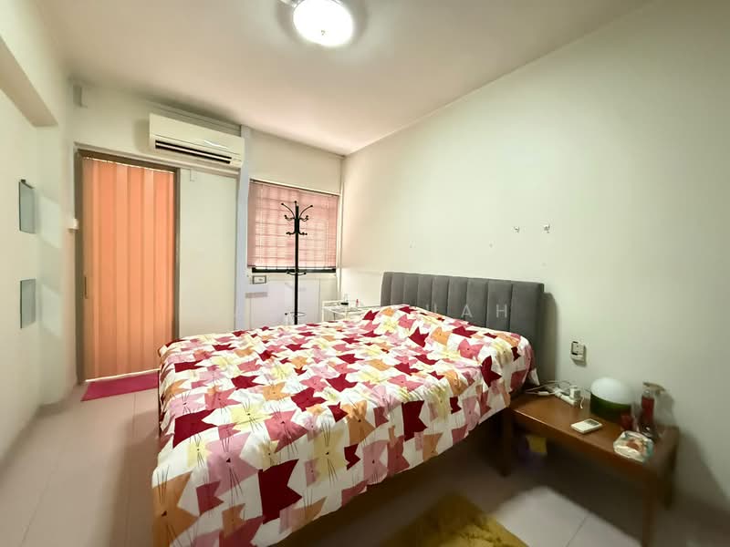 254 Serangoon Central Drive, 254 Serangoon Central Drive, 2 Bedrooms, 689 sqft, HDB Flat For Sale, by Kavin Kuah, 500201153 - Bedroom - PropertyGuru.com.sg