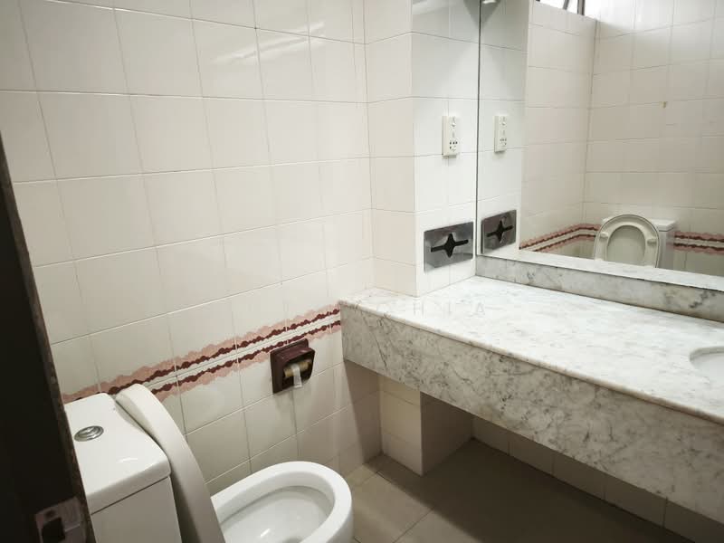 Jervois Grove, 100 Jervois Road, 3 Bedrooms, 1,400 sqft, Apartment For Rent, by Ruth Chia, 500201169 - Bathroom - PropertyGuru.com.sg