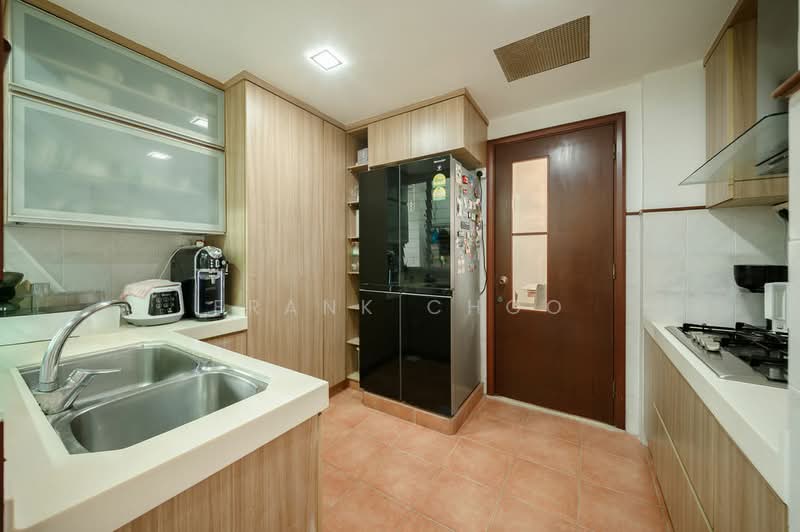 Euphony Gardens, 7 Jalan Mata Ayer, 3 Bedrooms, 1,197 sqft, Condominium For Sale, by Frank Choo, 500201193 - Kitchen - PropertyGuru.com.sg