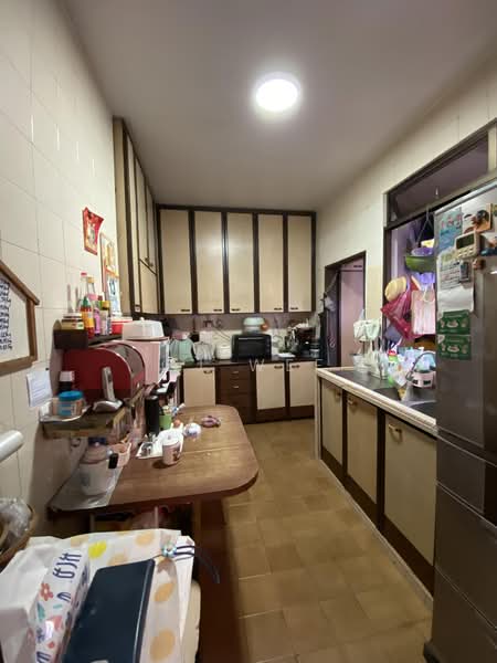 Boon Teck Towers, 41 Boon Teck Road, 3 Bedrooms, 1,722 sqft, Condominium For Sale, by CJ Wee, 500201195 - Kitchen - PropertyGuru.com.sg