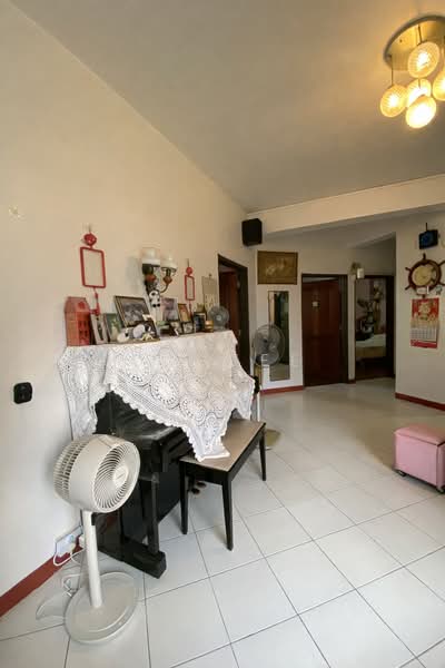 Boon Teck Towers, 41 Boon Teck Road, 3 Bedrooms, 1,722 sqft, Condominium For Sale, by CJ Wee, 500201195 - Living Area - PropertyGuru.com.sg