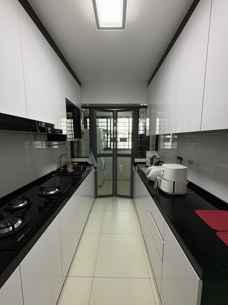 310C Punggol Walk, 310C Punggol Walk, 2 Bedrooms, 980 sqft, HDB Flat For Sale, by Eric Tham, 500201215 - Kitchen - PropertyGuru.com.sg