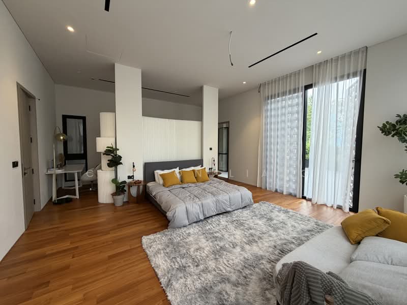 ✨ Hillcrest TOP Oct 2026, Hillcrest Road, 5 Bedrooms, 6,765 sqft, Semi-Detached House For Sale, by Clifton Liang, 500201250 - Master Bedroom - PropertyGuru.com.sg