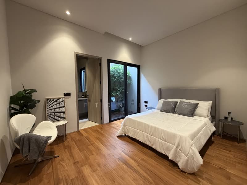 ✨ Hillcrest TOP Oct 2026, Hillcrest Road, 5 Bedrooms, 6,765 sqft, Semi-Detached House For Sale, by Clifton Liang, 500201250 - Ensuite Bedroom 2 - PropertyGuru.com.sg