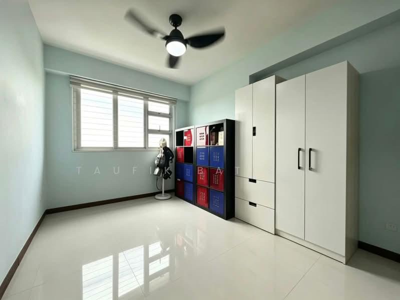 232B Sumang Lane, 232B Sumang Lane, 3 Bedrooms, 1,001 sqft, HDB Flat For Sale, by Taufik Batisah, 500201256 - Bedroom - PropertyGuru.com.sg