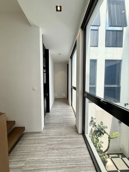 Kovan MRT- 3.5 storey Semi D Award Winning Designer House, , 7 Bedrooms, 6,600 sqft, Semi-Detached House For Sale, by Lynn Er, 500201261 - Corridor - PropertyGuru.com.sg