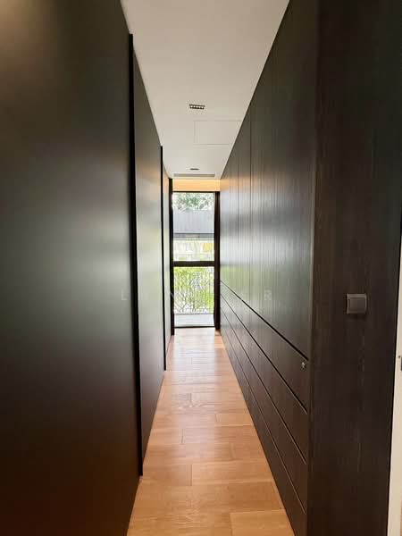 Kovan MRT- 3.5 storey Semi D Award Winning Designer House, , 7 Bedrooms, 6,600 sqft, Semi-Detached House For Sale, by Lynn Er, 500201261 - Corridor - PropertyGuru.com.sg