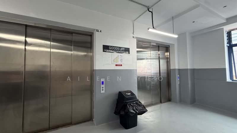 Hersing Kitchen @ Tampines, 21 Tampines Street 92, 1,657 sqft, Factory / Workshop (B2) For Rent, by Aileen Yeo, 500201264 - Corridor - CommercialGuru.com.sg