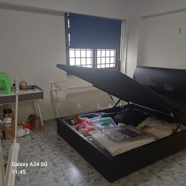 154 Jalan Teck Whye, 154 Jalan Teck Whye, 3 Bedrooms, 1,076 sqft, HDB Flat For Sale, by T.S Lau, 500201276 - Bedroom - PropertyGuru.com.sg