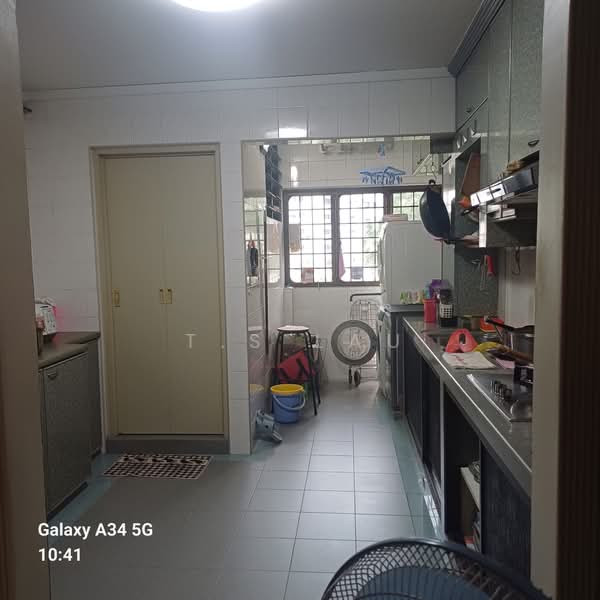 154 Jalan Teck Whye, 154 Jalan Teck Whye, 3 Bedrooms, 1,076 sqft, HDB Flat For Sale, by T.S Lau, 500201276 - Kitchen - PropertyGuru.com.sg