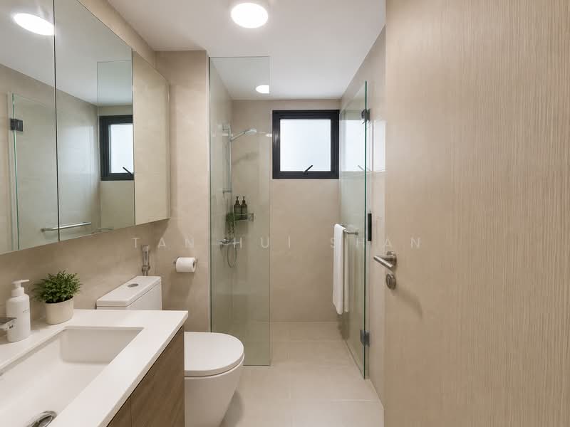 Treasure at Tampines, 11 Tampines Lane, 2 Bedrooms, 678 sqft, Condominium For Sale, by Tan Hui Shan, 500201278 - Bathroom - PropertyGuru.com.sg