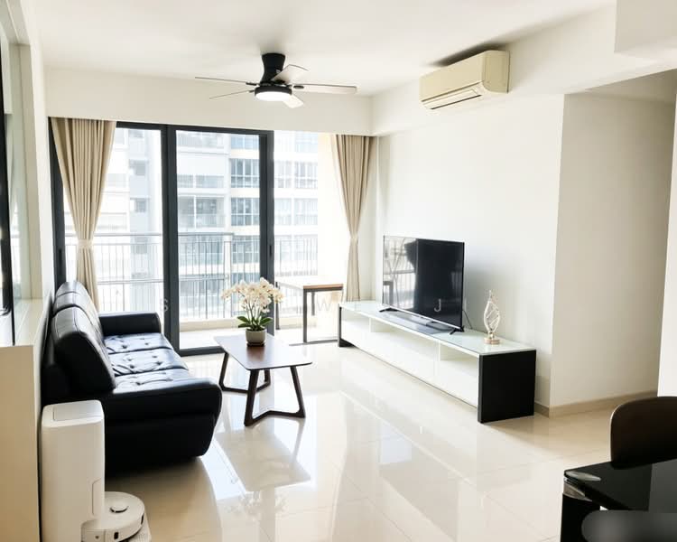 Hundred Palms Residences, 264 Yio Chu Kang Road, 4 Bedrooms, 1,270 sqft, Executive Condominium For Sale, by Soon Wei Jie, 500201283 - Living Room - PropertyGuru.com.sg