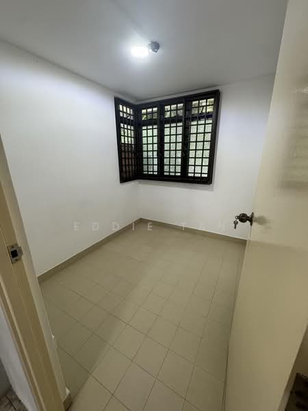 110 Commonwealth Crescent, 110 Commonwealth Crescent, 4 Bedrooms, 743 sqft, HDB Flat For Sale, by Eddie Tan, 500201308 - Utility room - PropertyGuru.com.sg