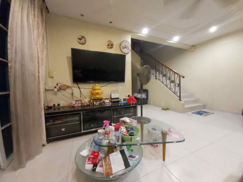 535 Serangoon North Avenue 4, 535 Serangoon North Avenue 4, Room Rental, 150 sqft, HDB Flat For Rent, by Desmond Lee, 500201317 - Living Room - PropertyGuru.com.sg