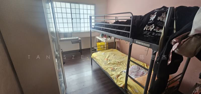 768 Pasir Ris Street 71, 768 Pasir Ris Street 71, 3 Bedrooms, 1,130 sqft, HDB Flat For Sale, by Tan Sze Kiat 陈思杰, 500201320 - Bedroom - PropertyGuru.com.sg