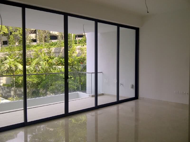 Parvis, 18 Holland Hill, 3 Bedrooms, 1,701 sqft, Condominium For Sale, by FiFi Ng, 500201325 - Balcony - PropertyGuru.com.sg