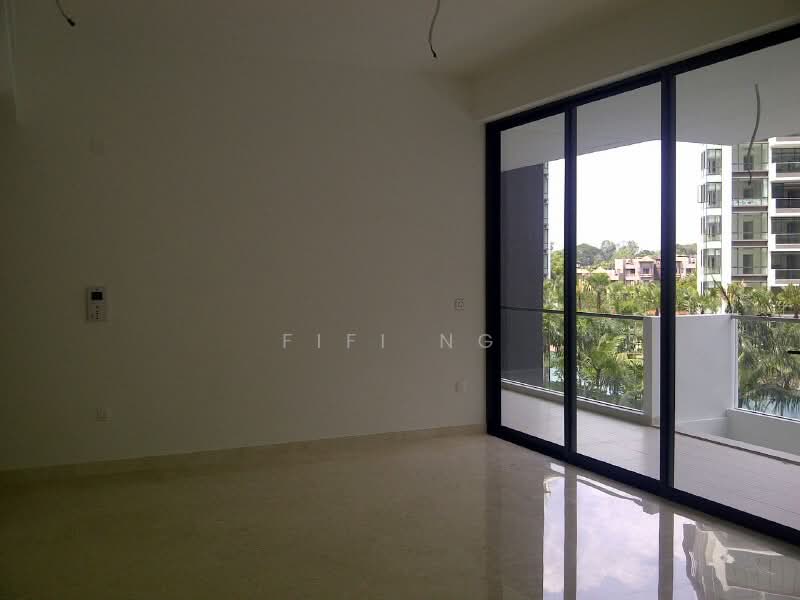Parvis, 18 Holland Hill, 3 Bedrooms, 1,701 sqft, Condominium For Sale, by FiFi Ng, 500201325 - Balcony - PropertyGuru.com.sg