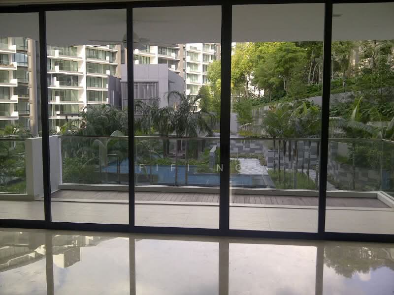 Parvis, 18 Holland Hill, 3 Bedrooms, 1,701 sqft, Condominium For Sale, by FiFi Ng, 500201325 - Balcony - PropertyGuru.com.sg