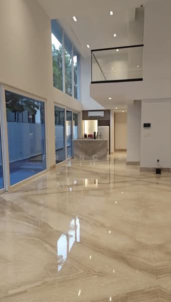 Serangoon Garden Estate, Serangoon Garden Way, 4 Bedrooms, 6,500 sqft, Corner Terrace For Sale, by Frances Lim, 500201336 - Living Room - PropertyGuru.com.sg