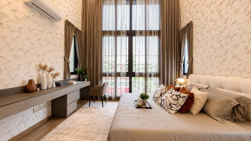 ⭐️⭐️LANDED7772 @ D10 BRAND NEW MOVE IN READY SEMI-DETACHED, Ladyhill Fernhill Steven Dalvey Vicinity, 6 Bedrooms, 7,441 sqft, Semi-Detached House For Sale, by Max Toh, 500201339 - Bedroom - PropertyGuru.com.sg