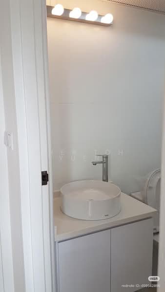 27A Jalan Membina, 27A Jalan Membina, 3 Bedrooms, 968 sqft, HDB Flat For Sale, by Cher Toh Yuen, 500201343 - Bathroom - PropertyGuru.com.sg